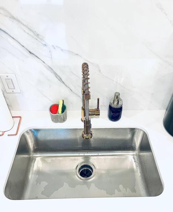 Luxe Travel Retreat Near Deep Ellum Apartment Dallas Bagian luar foto